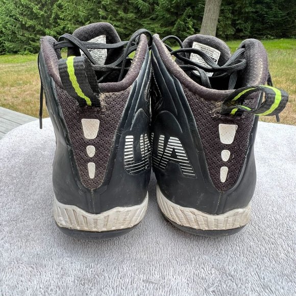 Under Armour Clutch Fit Mens 11.5 Triple Black Football‎ Cleats 1258022-001 - Picture 5 of 12